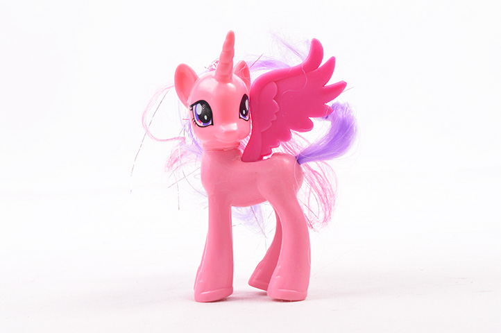 unicornios de juguete con alas